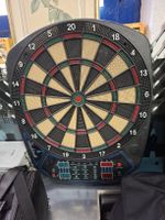 Elektronische Dartscheibe schwarz mit LED Anzeige gebraucht