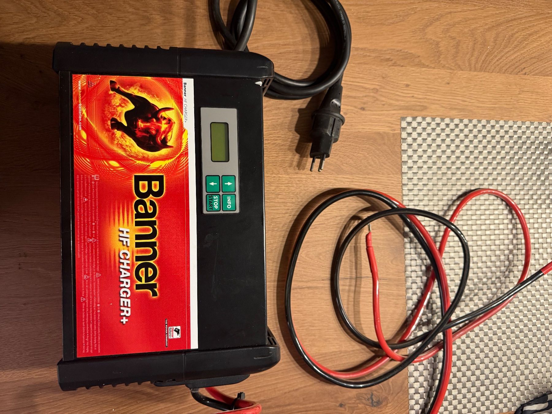 Banner Akkus & Batterien: Banner HF Charger 48V – Gebraucht aus Sarmenstorf von Elian11