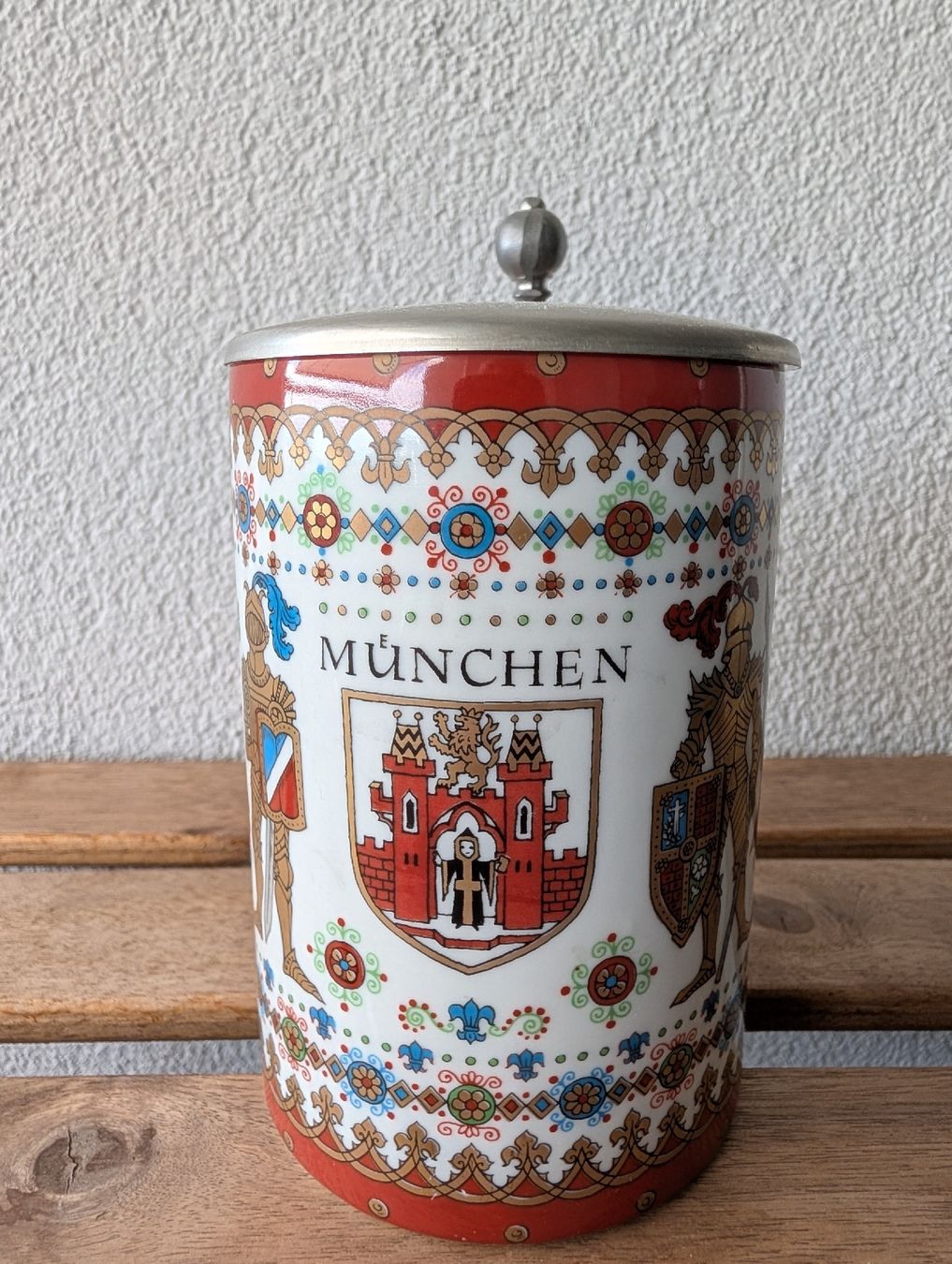 Bicchieri: Bierkrug München mit Zinndeckel – Usato da Bern venduto da ari_66yc