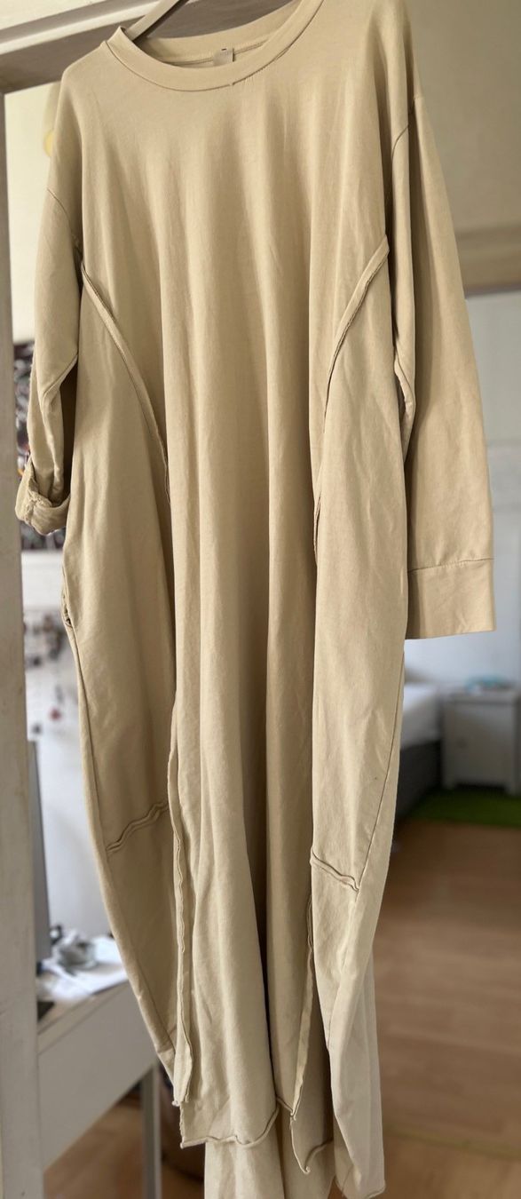 Robes: OVERSIZE SWEAT-ROBE!! M – Neuf avec emballage d'origine à Locarno par NicoNion 1
