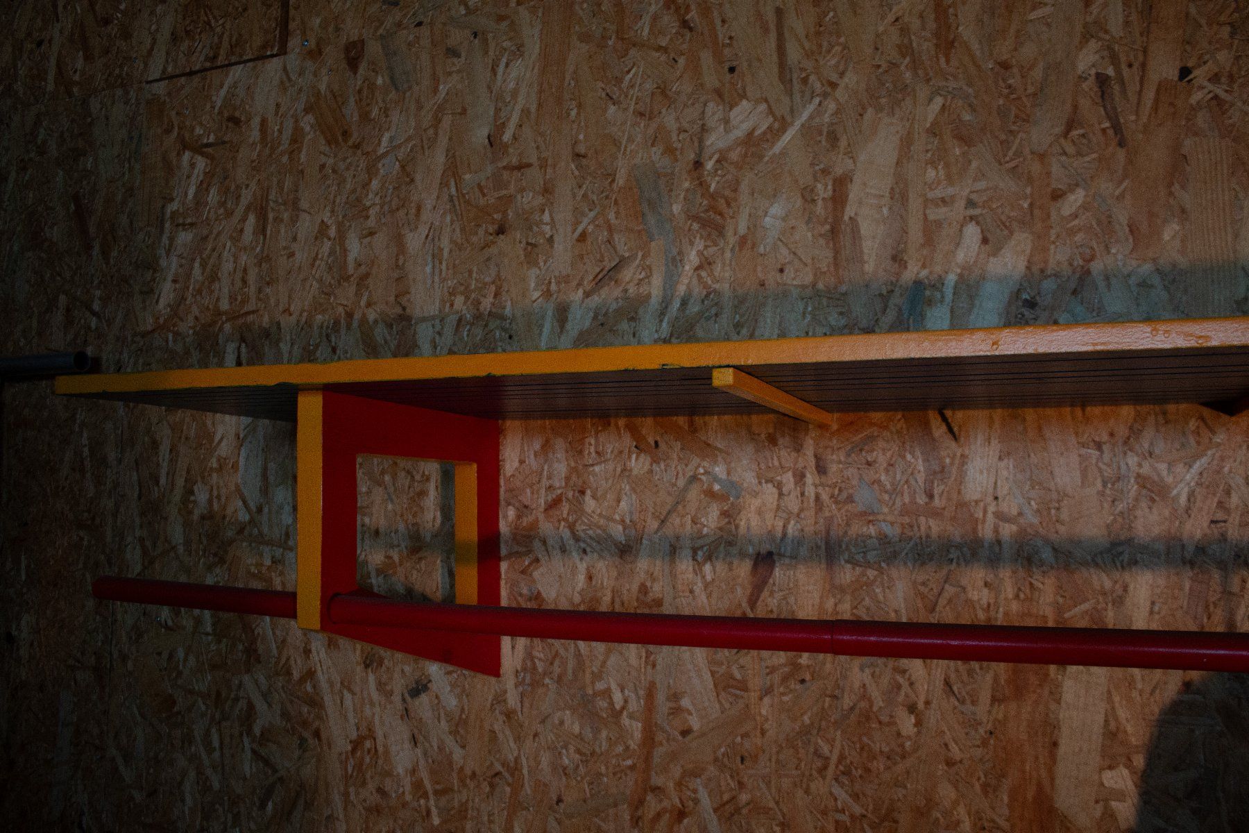 Garderobe: Garderobe aus buntlackiertem Holz – Gebraucht aus Kilchberg von janick.schmid 1