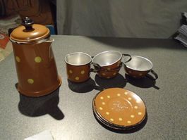 Puppen - Kaffeekanne / Tassen, braun/gelbe Punkte