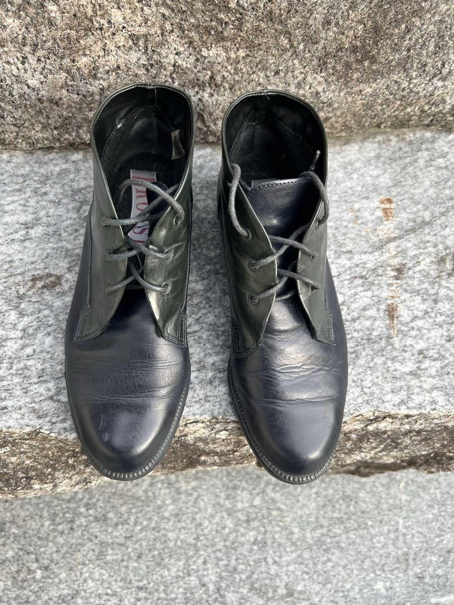 Scarpe da donna: Schnürschuh halbhoch 3-farbig – Usato da Betschwanden venduto da Dognose 1