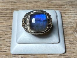 Orientalischer Silber 925 Ring mit natürlichem Labradorit