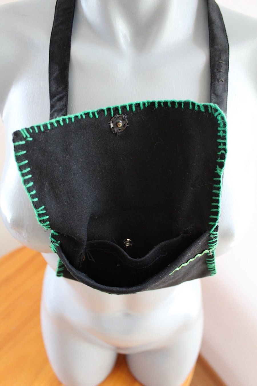 Borse da donna: Vintage Bauchtasche – Usato da Locarno venduto da madame-tus-sauds 7