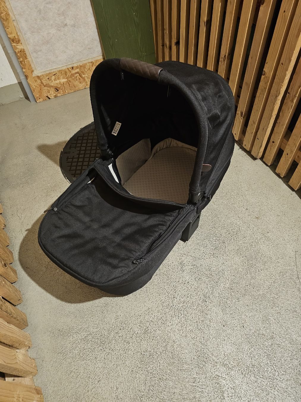 ABC Design Carrozzine: ABC Design Salsa  Kinderwagen Set - top Zustand - inkl Trage – Usato da Cham venduto da carobenny 8