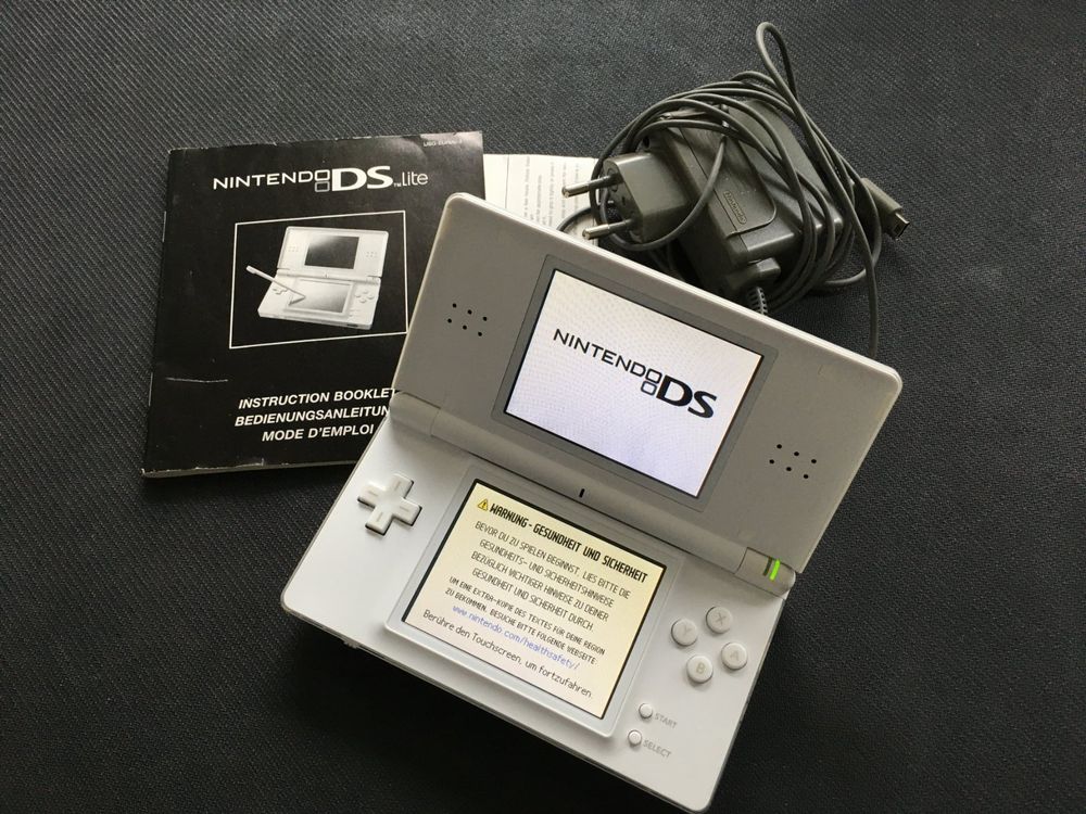 Nintendo DS Lite Konsole Weiss (Gebraucht) in St.Gallen für CHF 69.9 ...