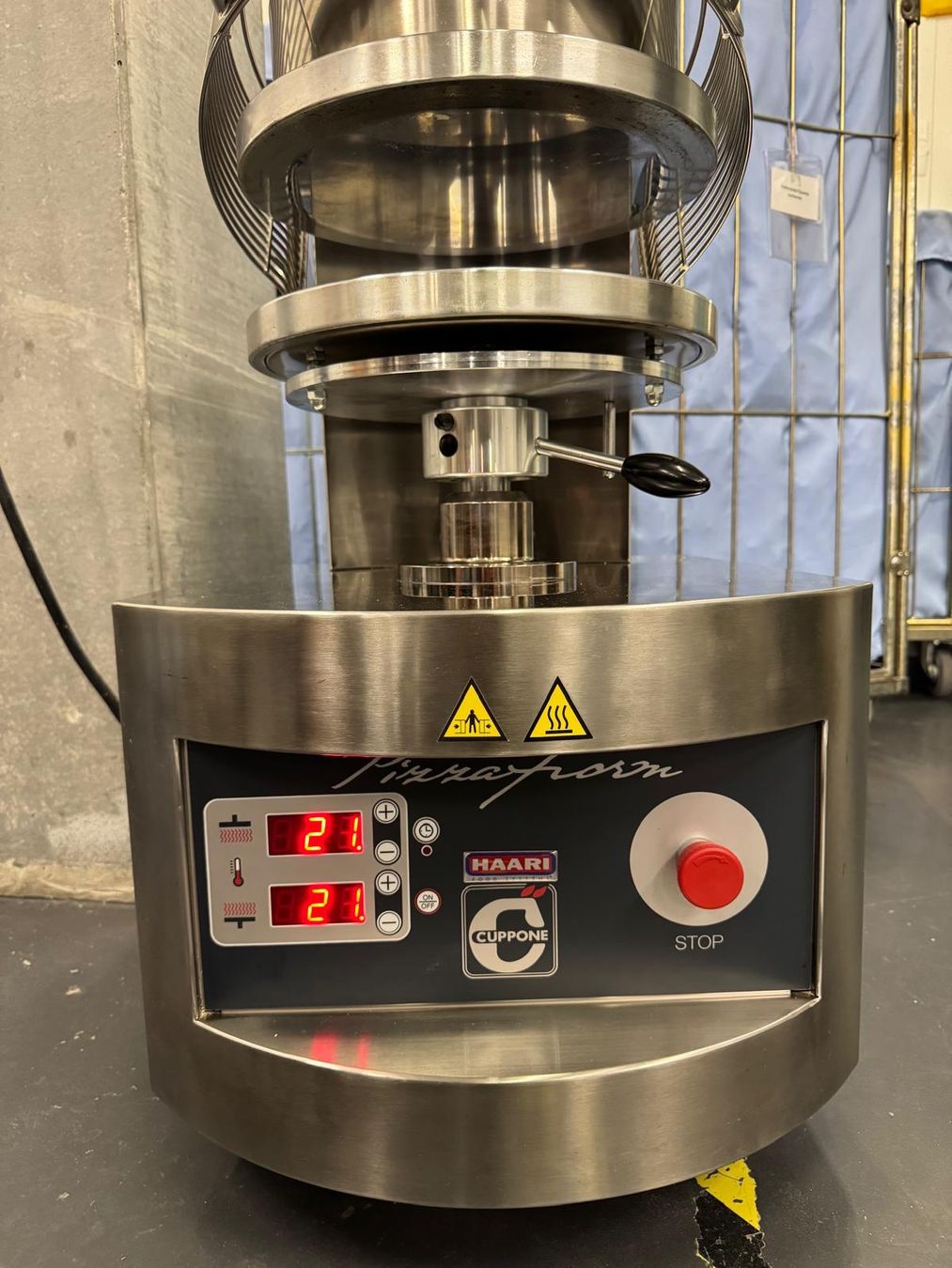 Elettrodomestici da cucina: Gastro Pizzapresse Cuppone PZF35 – Usato da Dietlikon venduto da HighspeedUmzug 3
