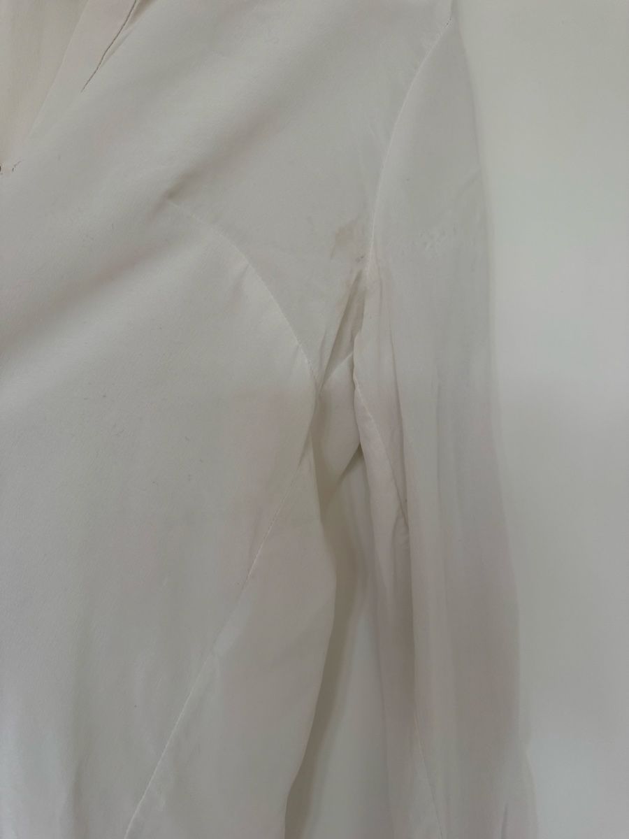 Sandro Camicette: Elegante, weisse Seidenbluse von Sandro – Usato da Zürich venduto da Chanelle07 4