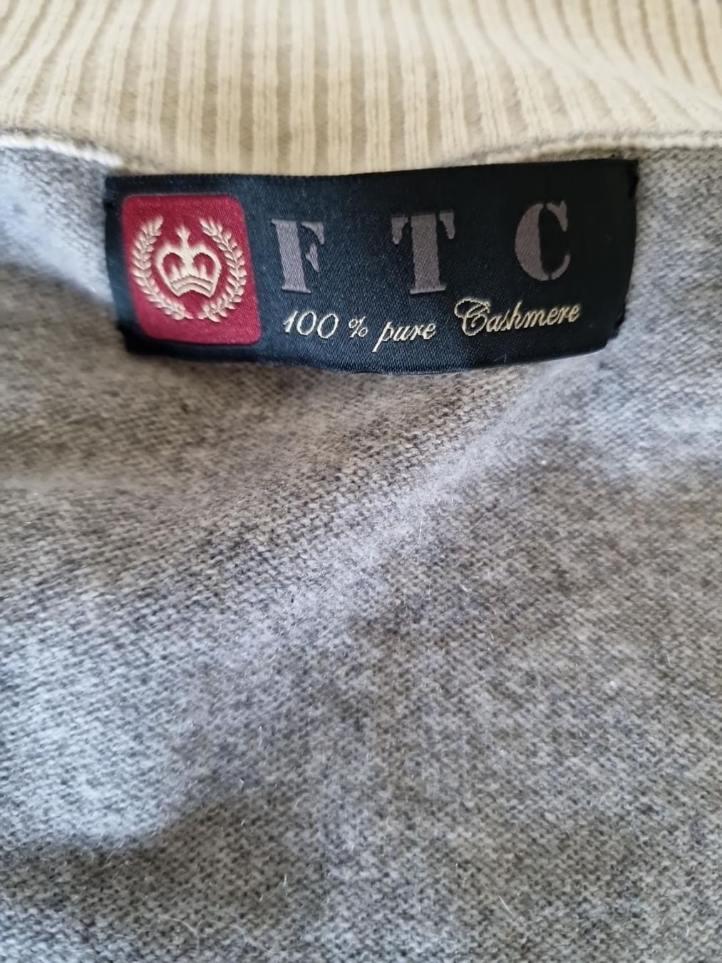 FTC Vestes: Herren Strickjacke FTC 100% Kaschmir Grau Grösse S/M – Neuf (Voir description) à Windisch par Pingu23 3
