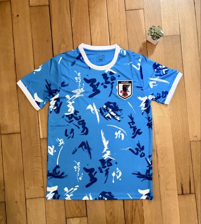 Japan Football Jersey size M blue with abstract print