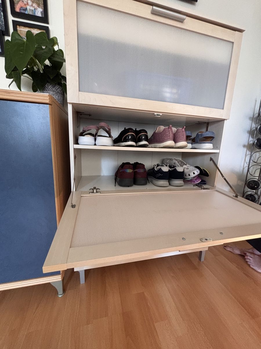Kommoden: Schuhschrank Holz, hellbeige – Gebraucht aus Oberhofen Thun'see von nad_8fh9 2
