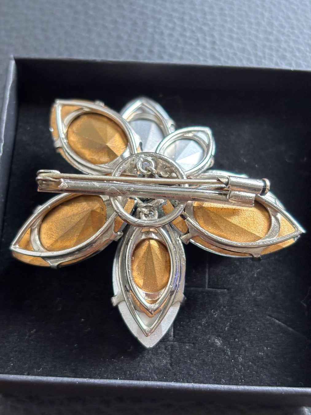 Broschen & Nadeln: Broche vintage fleur en cristaux – Gebraucht aus Peseux von Chimon59 3