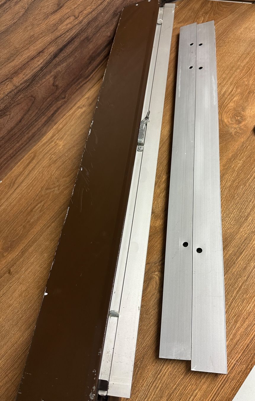 Fensterläden: Rollladen braun, gut erhalten  100 x 105 – Gebraucht aus Nussbaumen AG von olitech5415 3