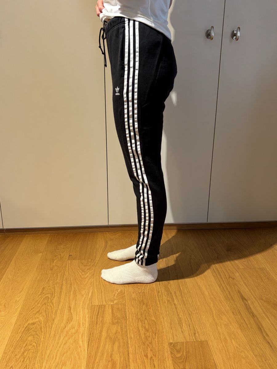 Adidas Hosen: Adidas Jogginghose Grösse 34 – Gebraucht aus Zürich von 1ma_5y7w 2