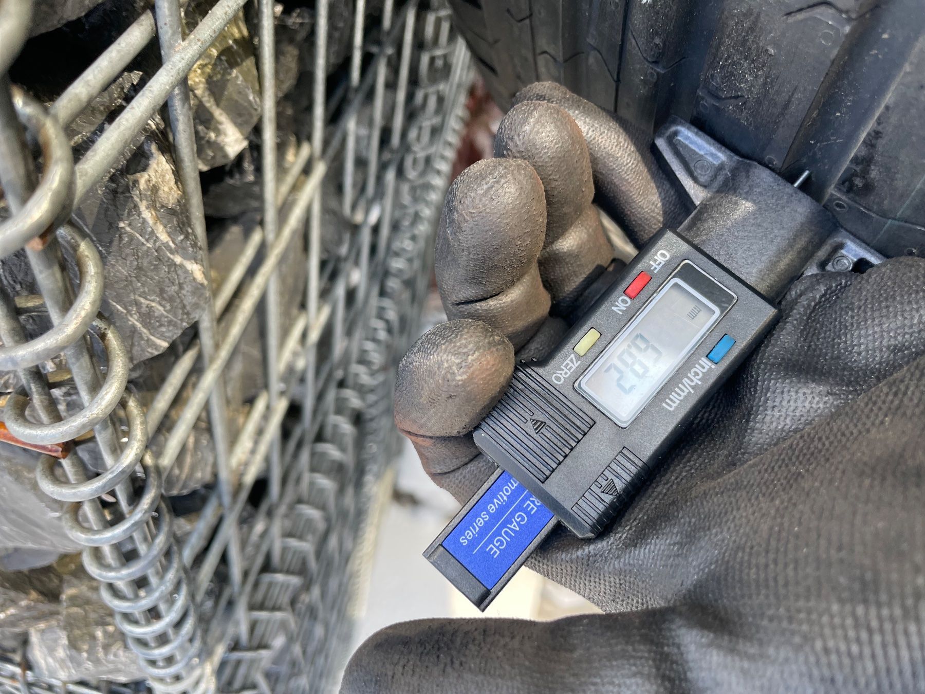 Volkswagen Pneumatici & Ruote complete: 1x VW Rad 17 Zoll – Usato da Einsiedeln venduto da VH_ 5