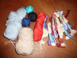 lot de coton neuf et d'occasion pour bricolage ou tricot