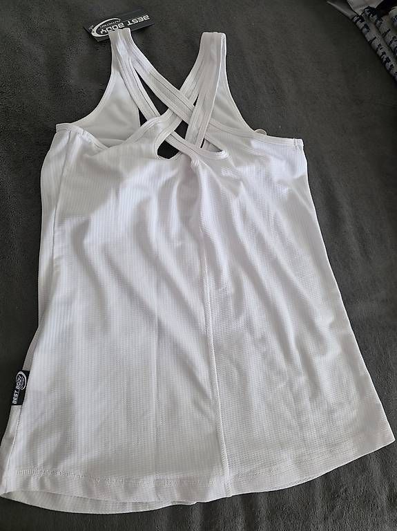 Top: BEST BODY WEIS WEISS M  – Usato da Reitnau venduto da cuorematto01 1