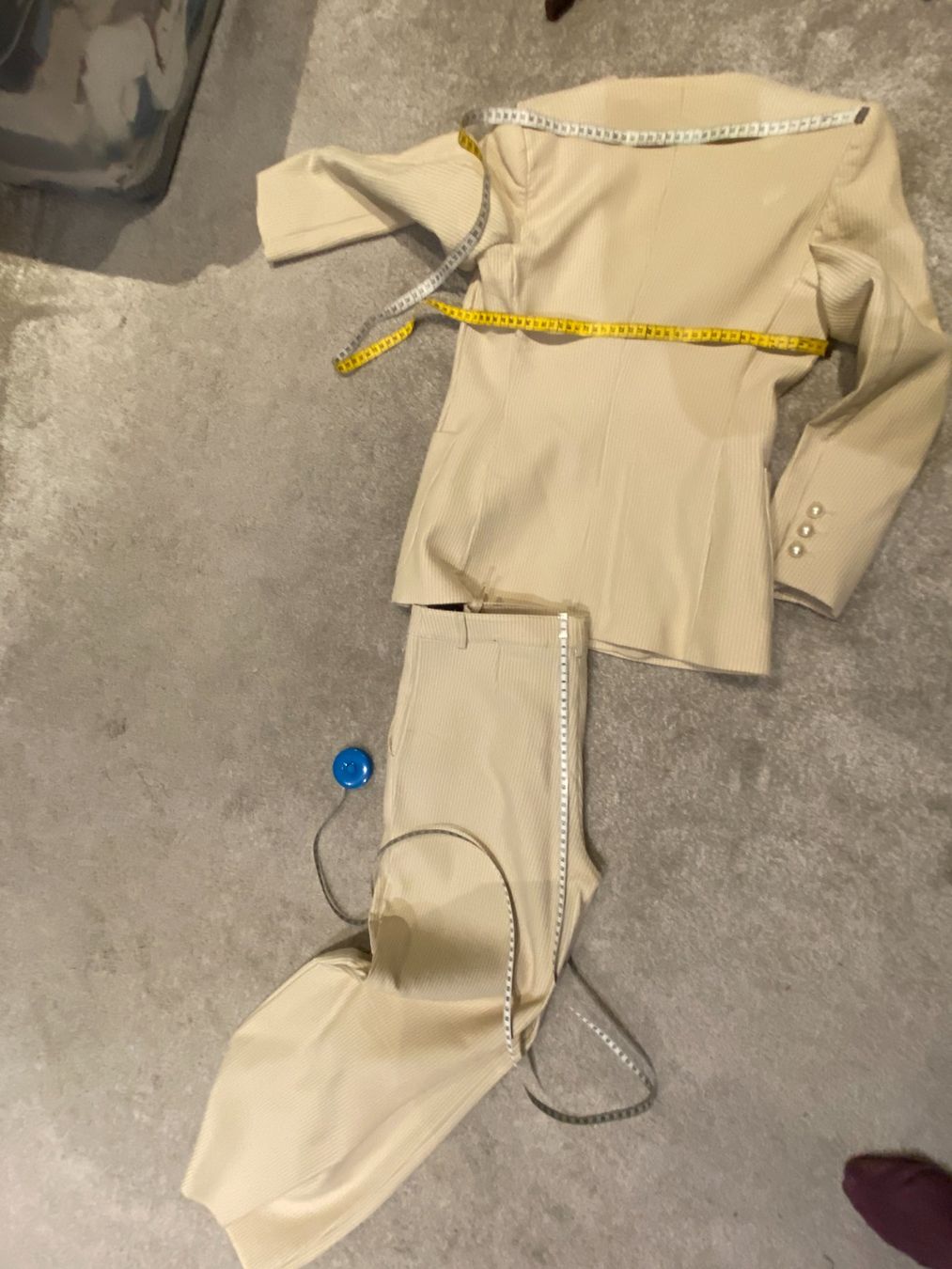 Chanel Completi & Tailleur: COCO CHANEL ORIGINAL ANZUG 34 – Usato da Liestal venduto da aarroon 3