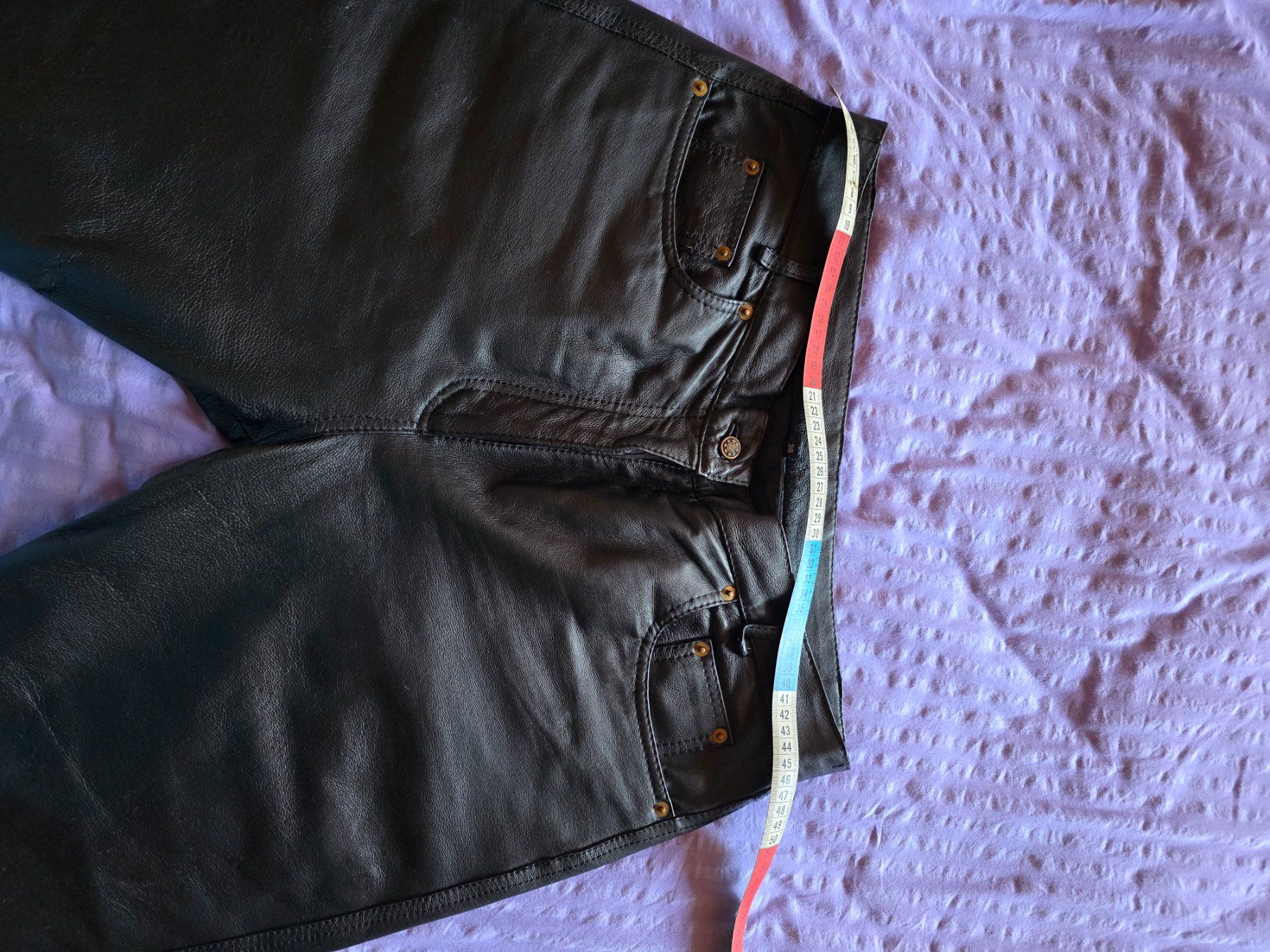 Pantaloni: Lederhose – Usato da Frutigen venduto da Amber19617 1