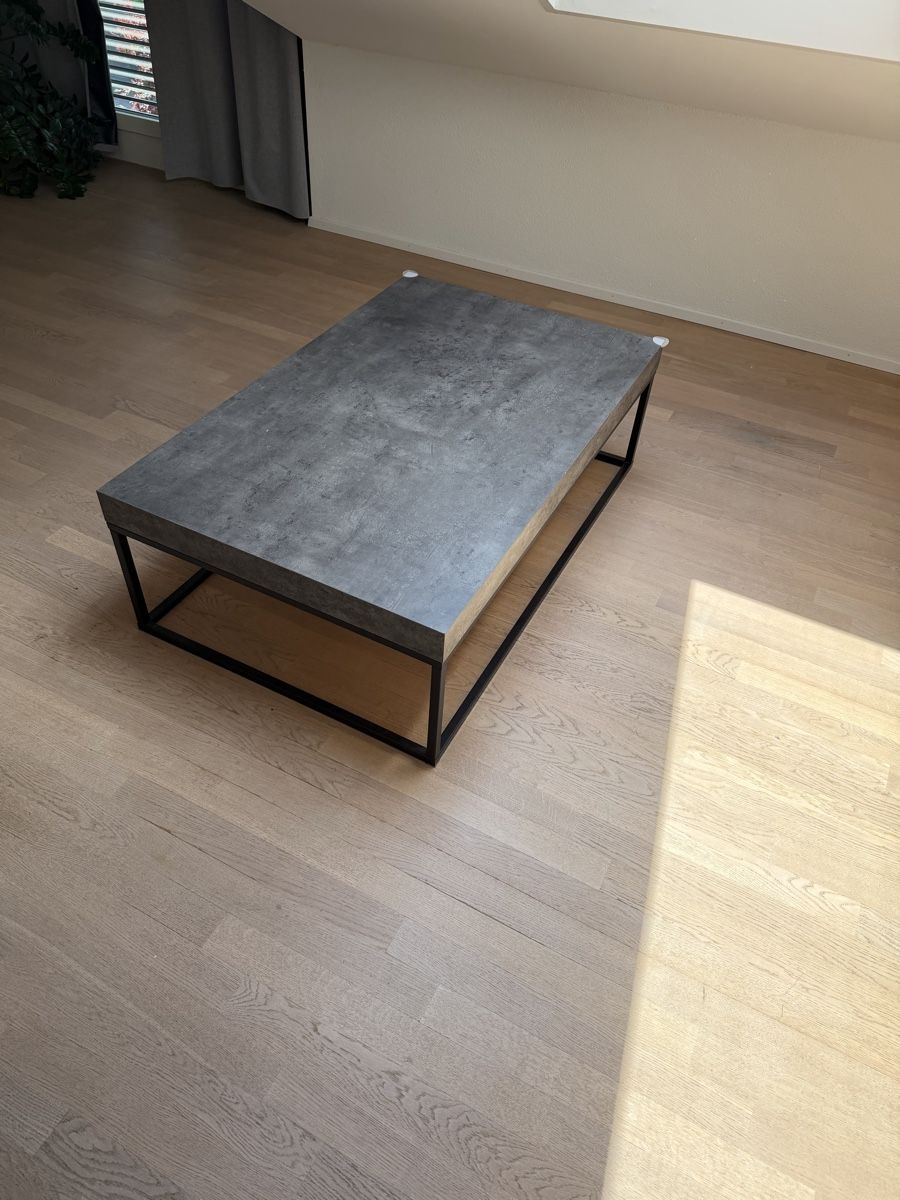 Tables: Couchtisch in Betonoptik – D'occasion à Hüttikon par joe_7ckd 2