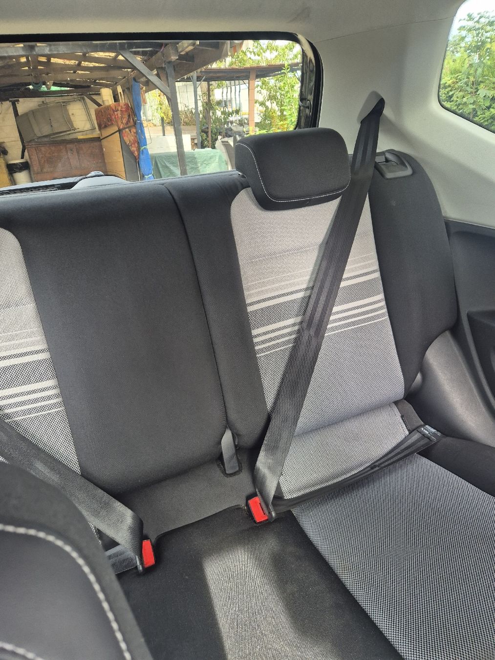 VW Autos: Vw UP 1.0 MPI  black – D'occasion à kloten par eismeister33 4