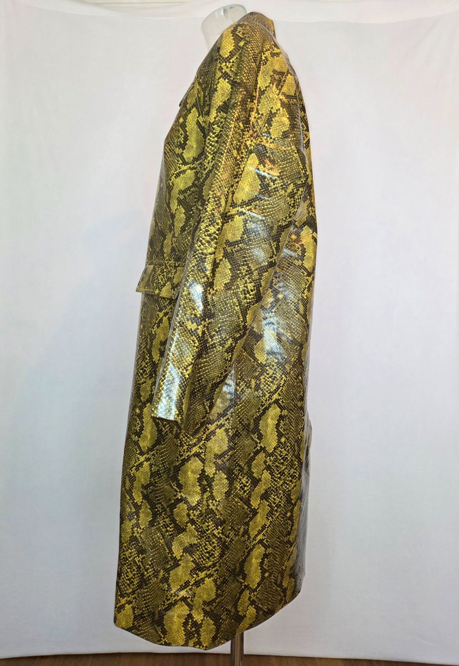 Cappotti: Baum und Pferdgarten Mantel Snake Print Oversized – Nuovo (secondo la descrizione) da Bern venduto da -Aniko- 1