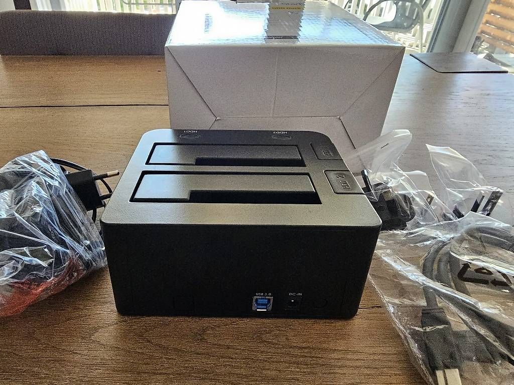 Docking station: StarTech.com USB 3.0 to Dual 2.5-3.5in SATA HD Dock w. UASP – Usato da Othmarsingen venduto da Kamoff 4