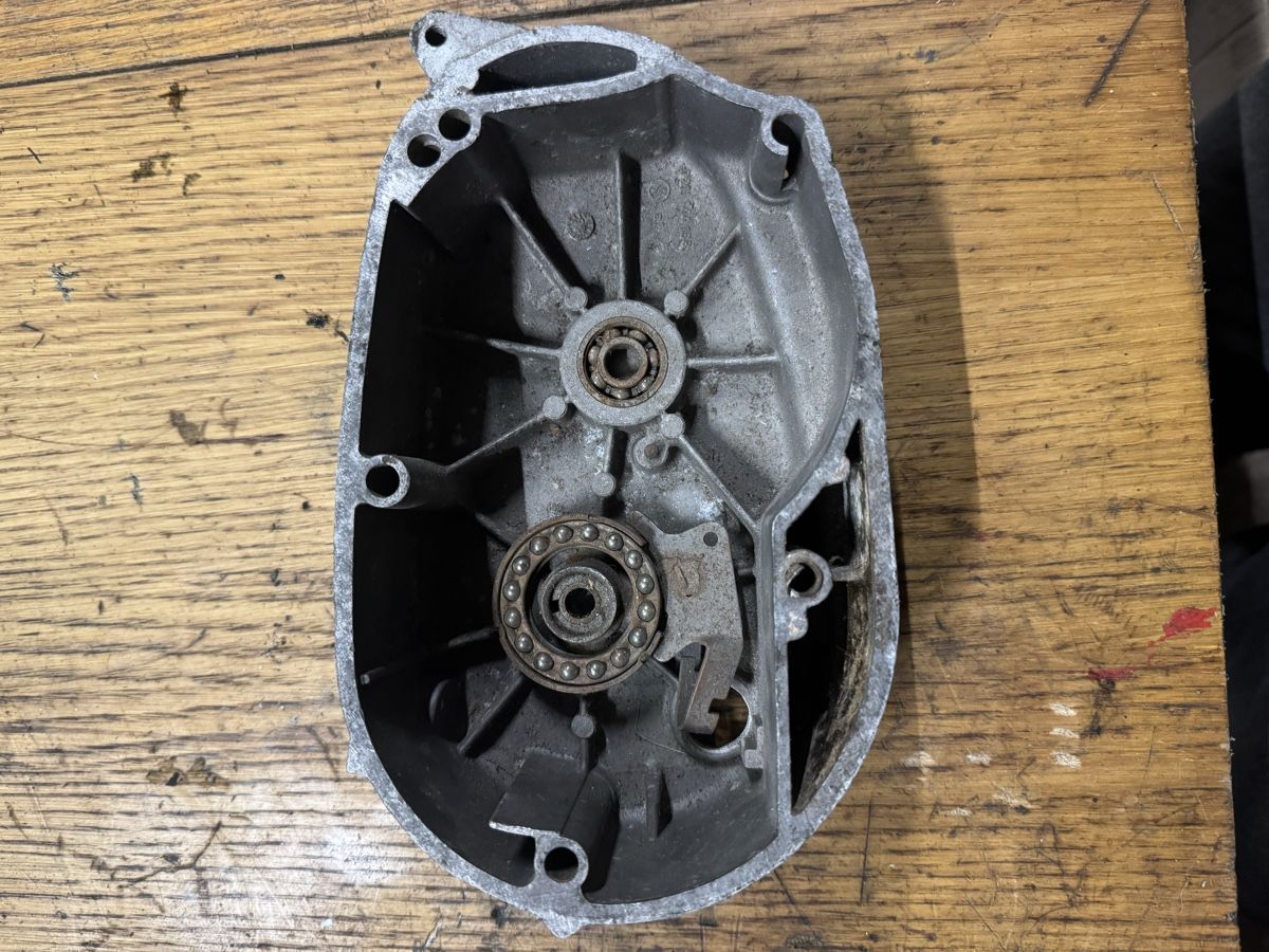 Sachs Parti ricambio per ciclomotori: Sachs Automatic Motordeckel schwarz gebraucht – Usato da Büren an der Aare venduto da erk_sdp8