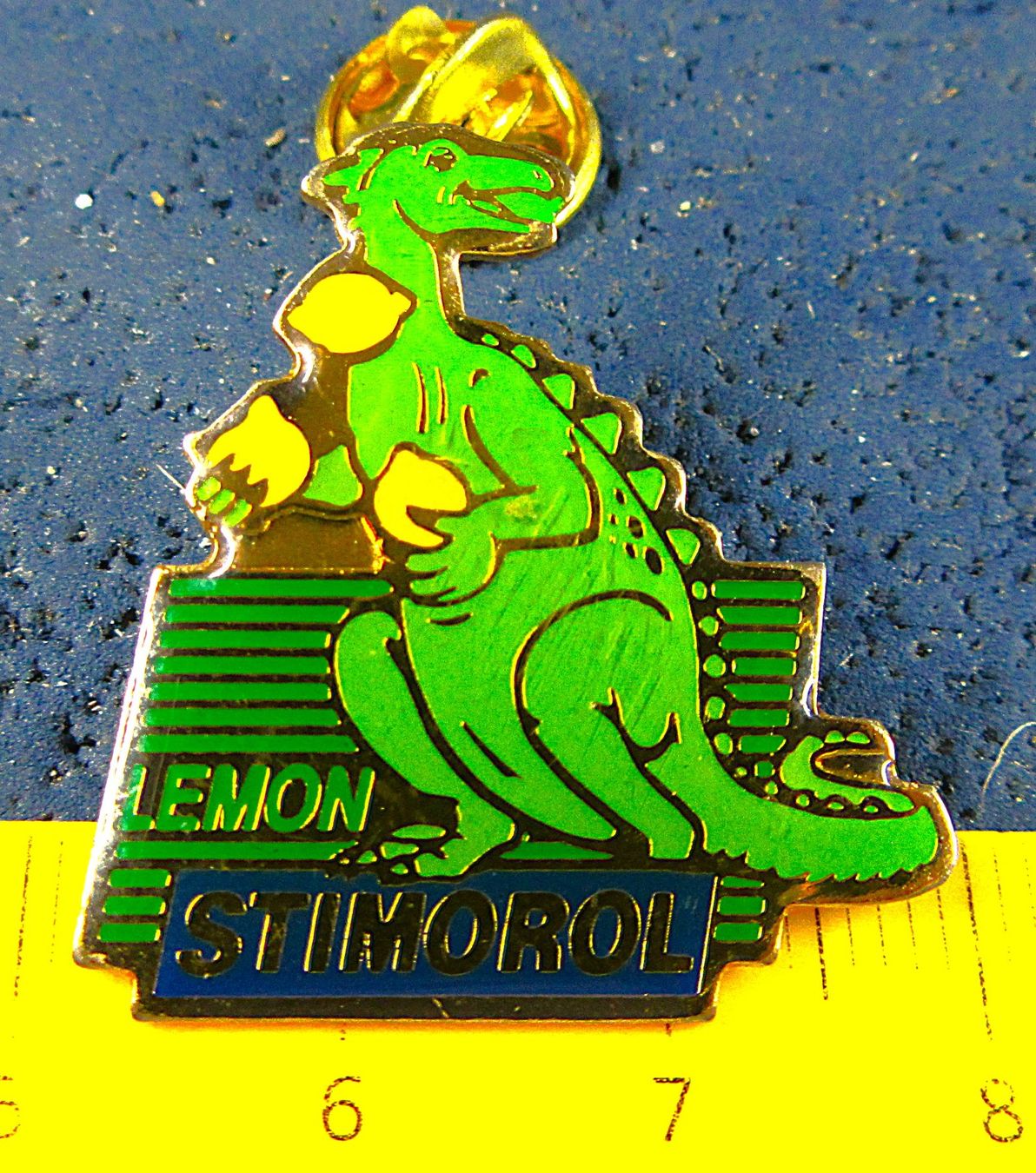 Swiss Placchette & Badge: STIMOROL LEMON DINO PIN – Usato da Ettingen venduto da Hausi4711