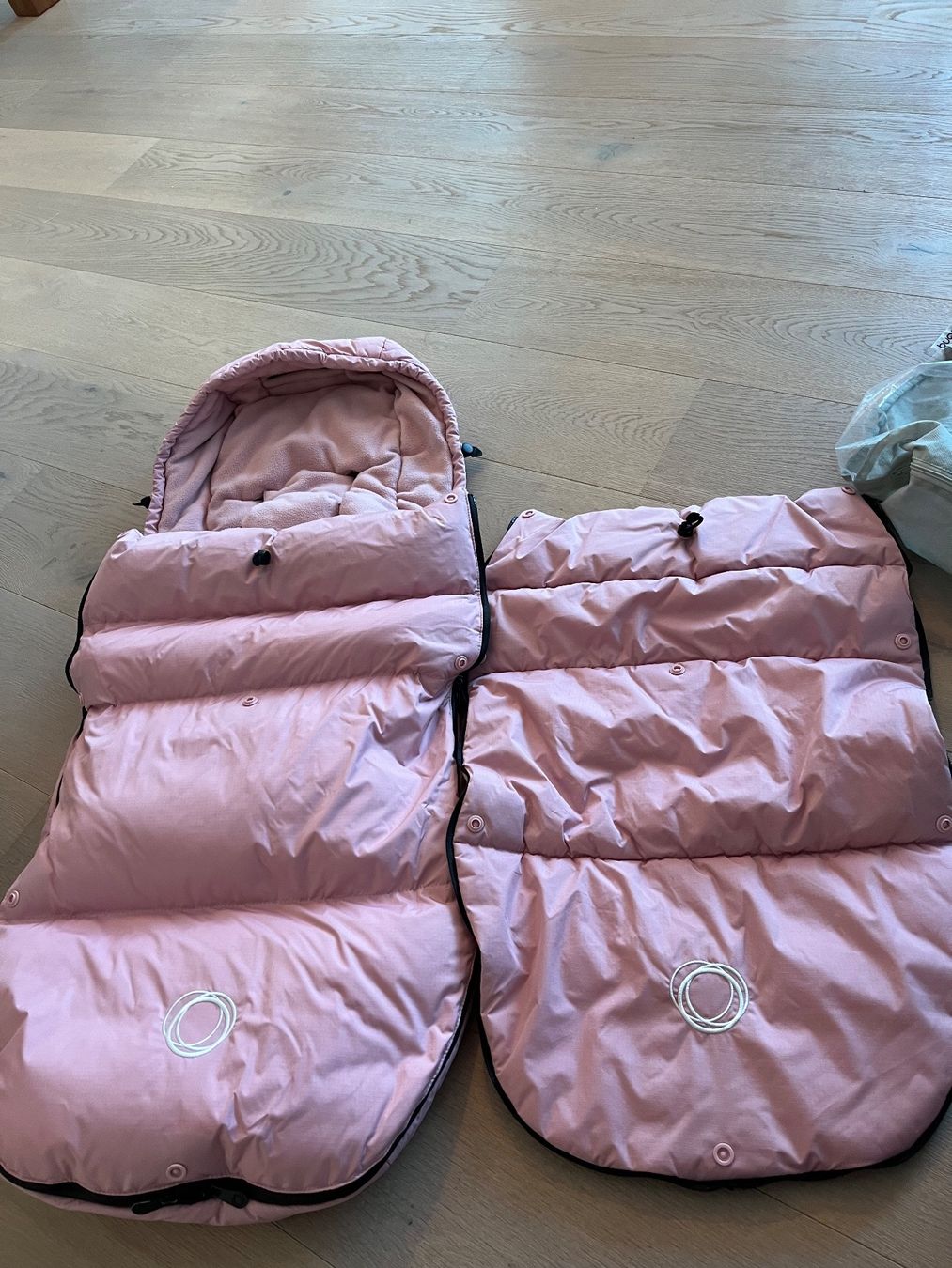 Bugaboo Sacchi a pelo: Bugaboo High Performance Fusssack rosa – Usato da Wallisellen venduto da Nataschab0