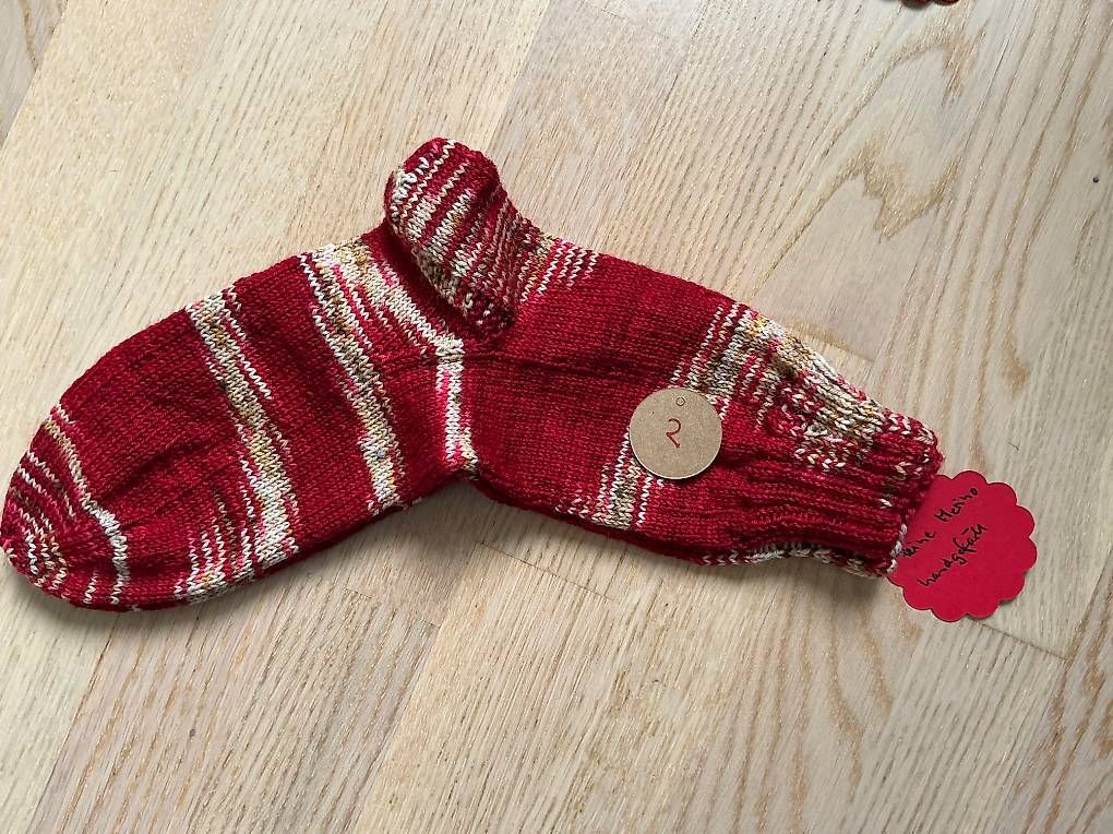 Socken: Socken Gr 42/43 Handgestrickt – Neu und originalverpackt aus Liestal von Strigg-Grossmami 2