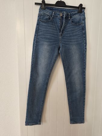 Damen Jeanshose, Grösse M/42, Gute zustand