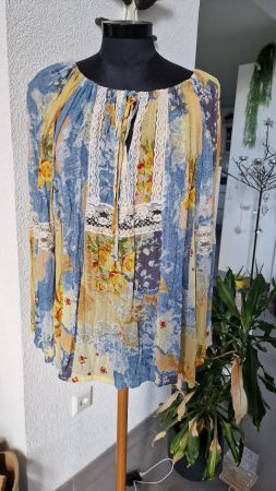 Bluse im Retro-Style von Helline