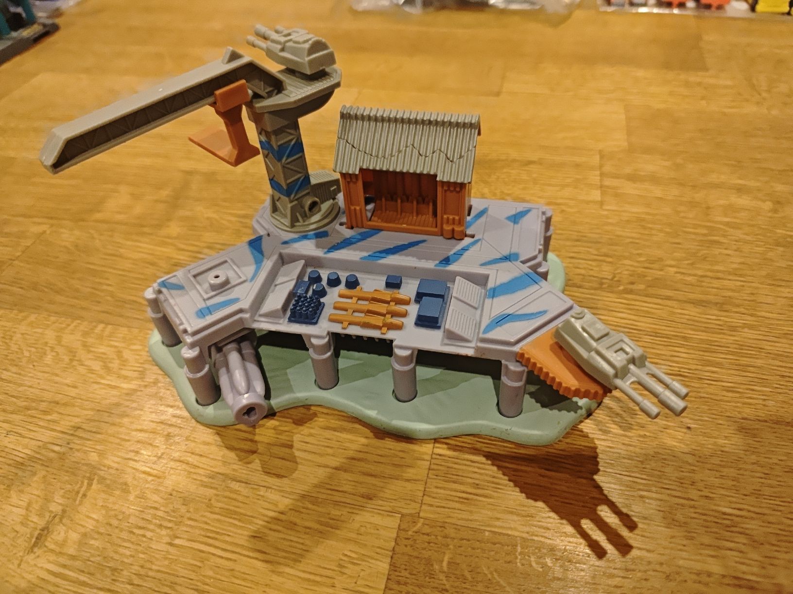 Micro Machines Spielzeuge: Micro Machines Ocean Battle Base – Gebraucht aus Wittenbach von stefange 1