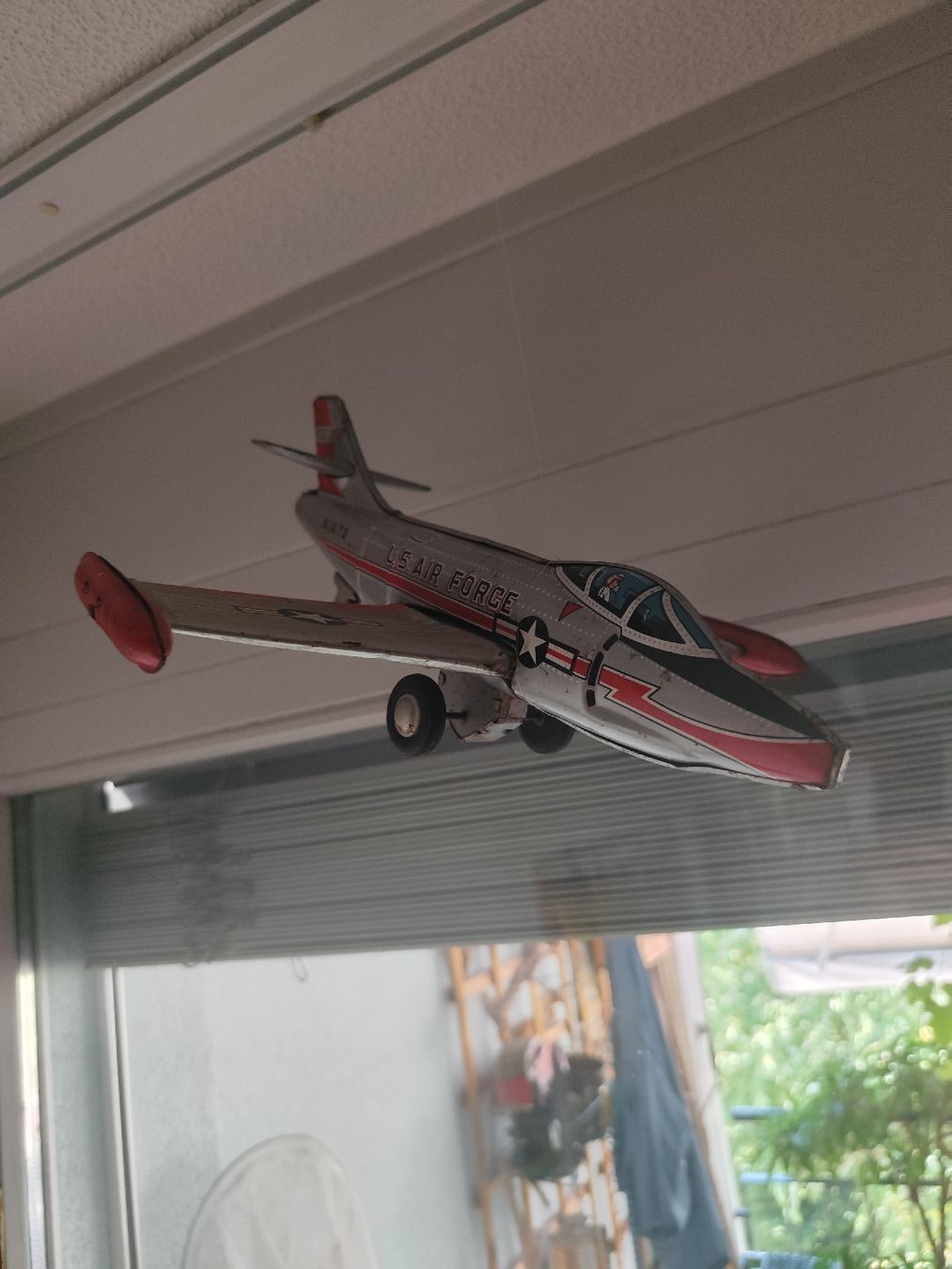Modellbausätze & Standmodelle: uralter blechflieger – Gebraucht aus minusio von bierbrauer 6