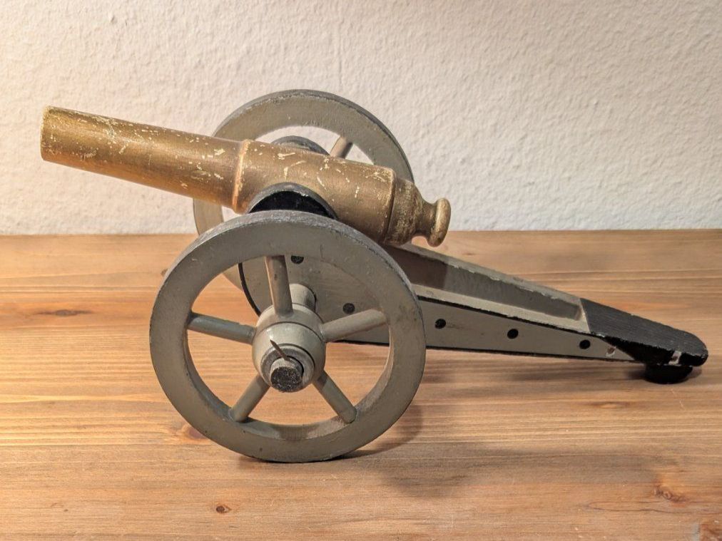 Giocattoli: Antike Holz-Kanone, ca. 32 cm – Usato da Mönchaltorf venduto da Blechfreund