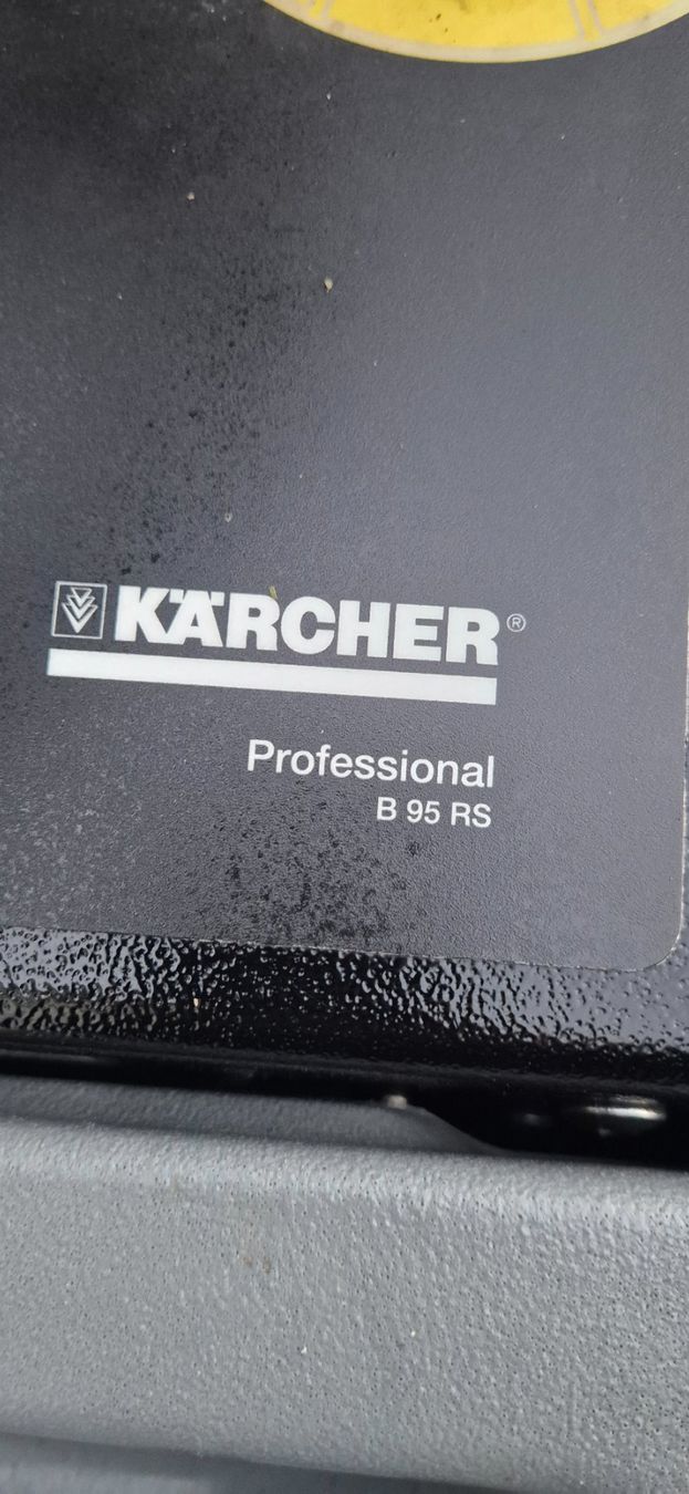 Kärcher Tutte le macchine: KÄRCHER Professional B95RS – Usato da Grenchen venduto da HzGr 3