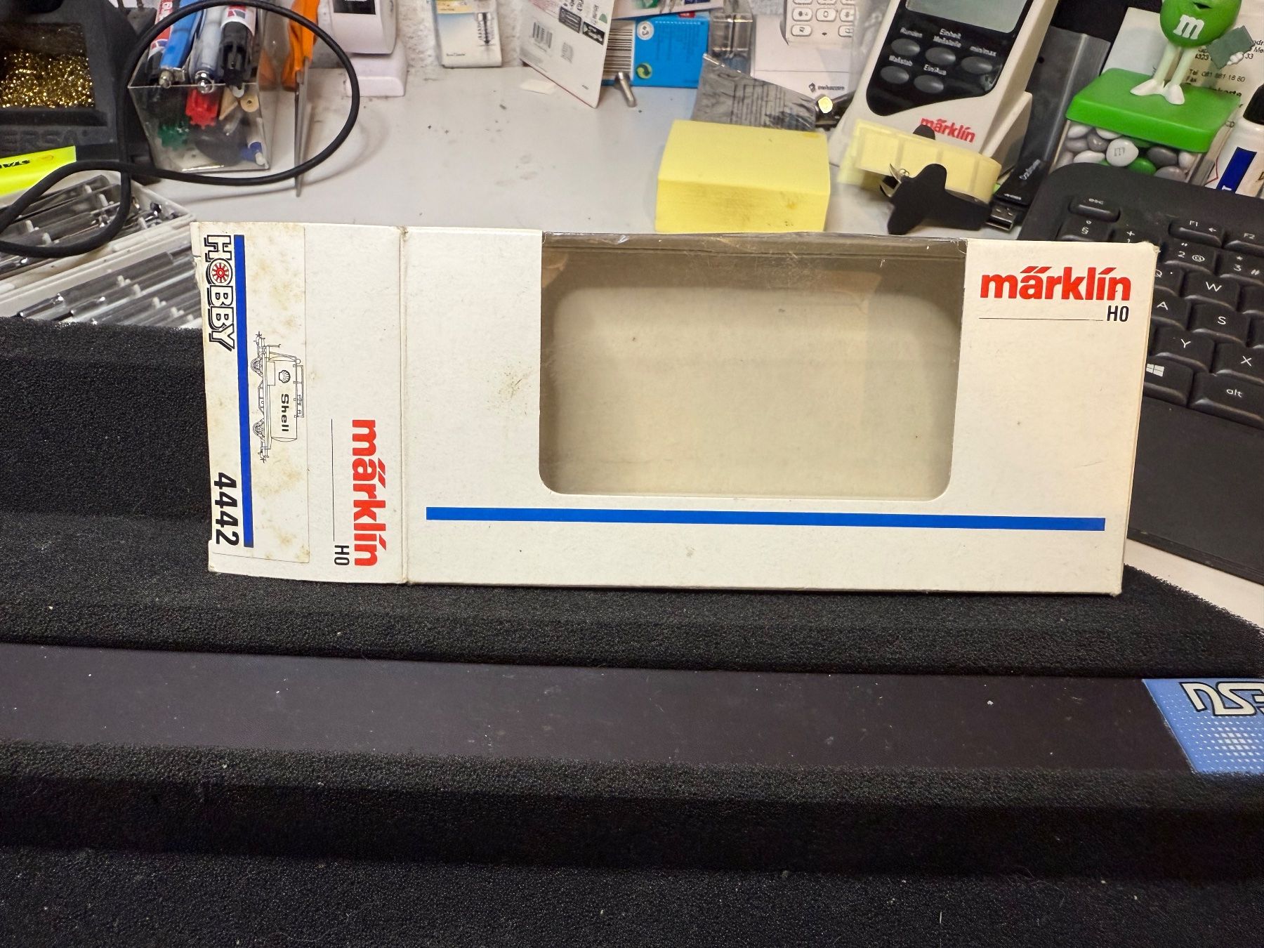 Märklin Modellini di ferrovie: Märklin 4442.1b Shell Kesselwagen – Usato da Wallbach venduto da luechma 4