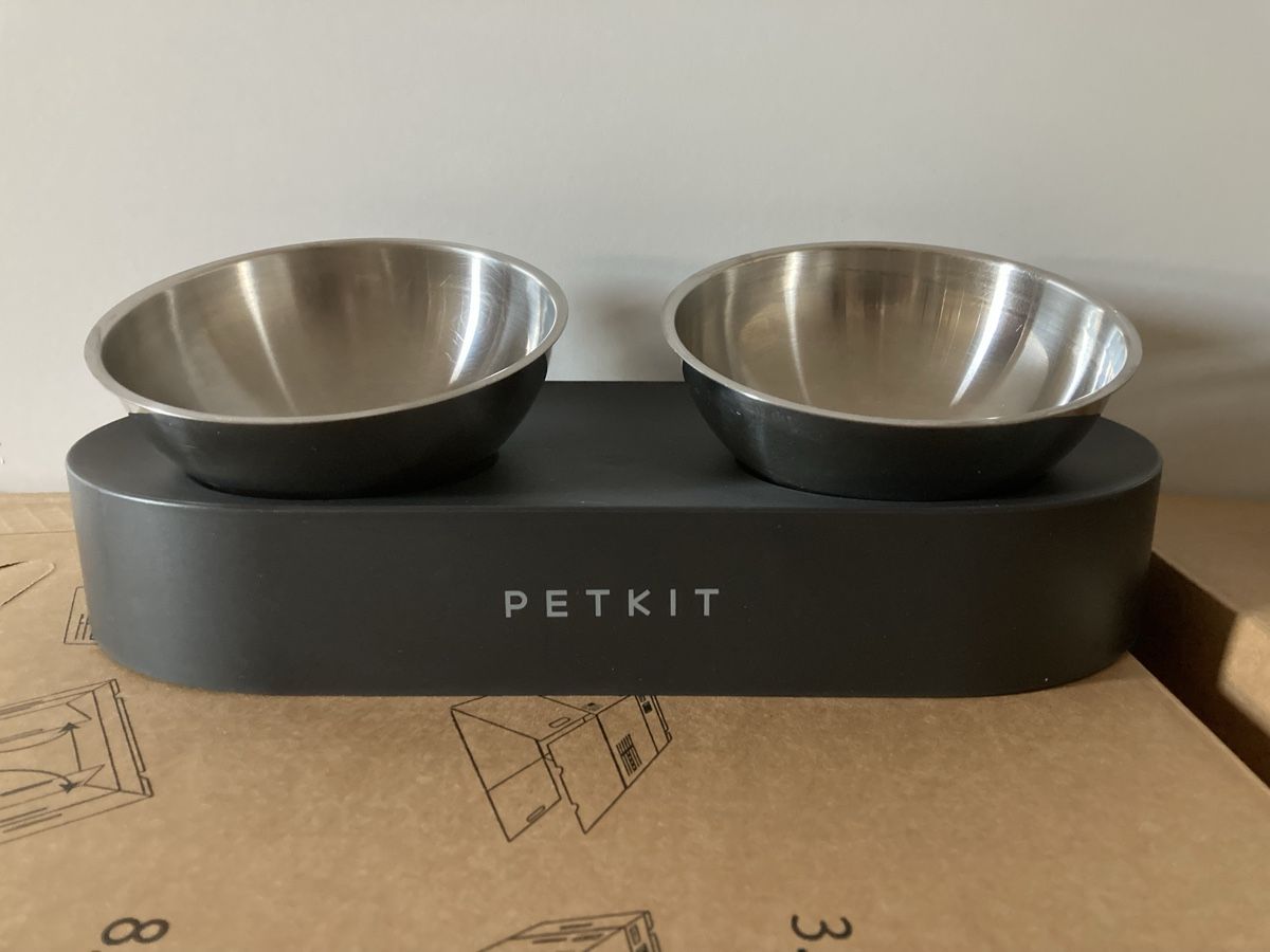 Petkit Futter: 2x Petkit Futterstation mit Edelstahlschalen – Gebraucht aus Urtenen - Schönbühl von vtr_l4nd 1
