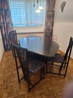 Esstisch mit 4 Stühlen dunkles Holz mit Mustermuster