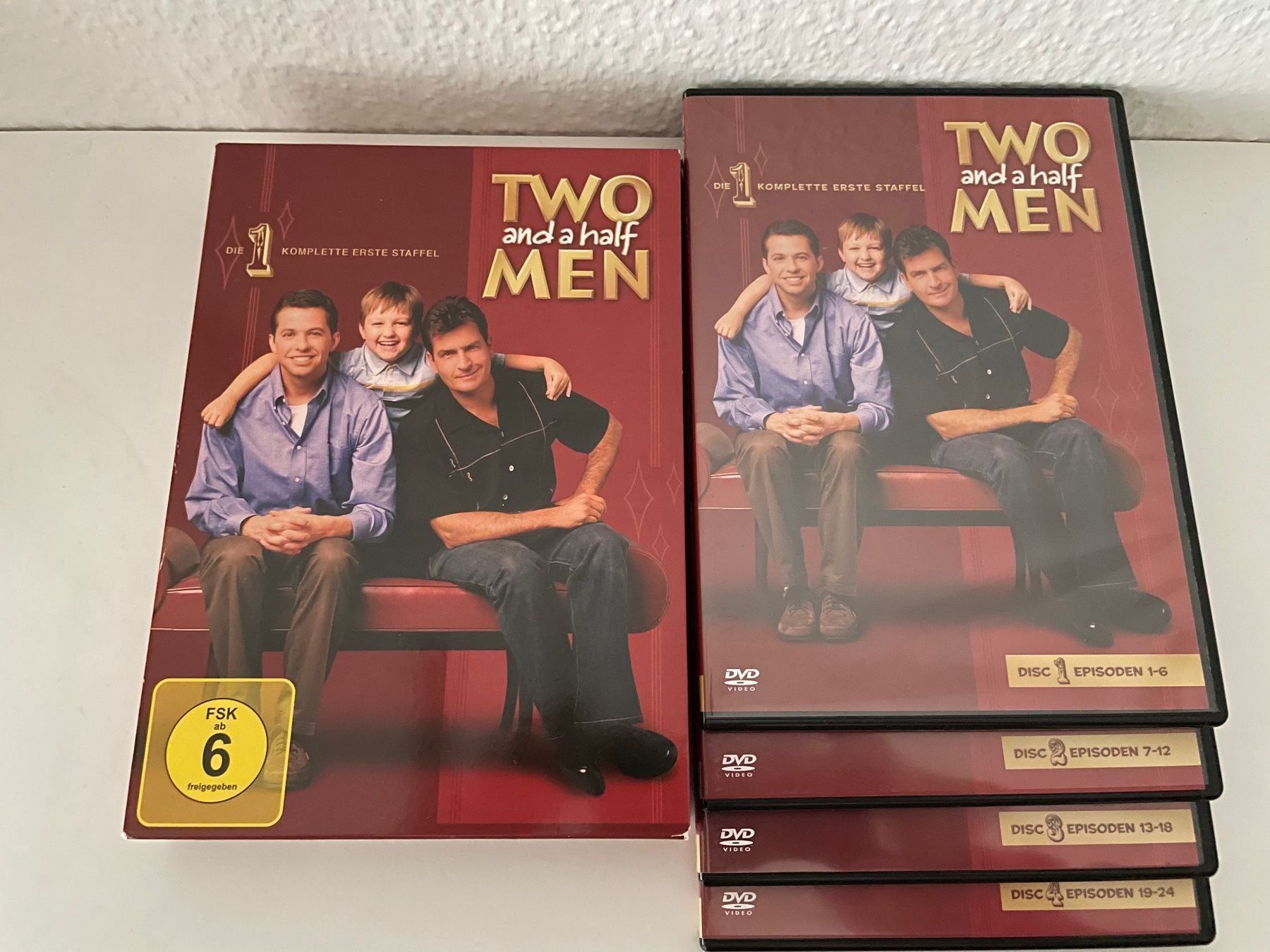 Tutti i DVDs: Two and a Half Men Season 1 – Nuovo (secondo la descrizione) da Riehen venduto da M.S.DVD 3