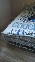 Lit d'occasion très bon état avec matelas, sommiermétal/fer