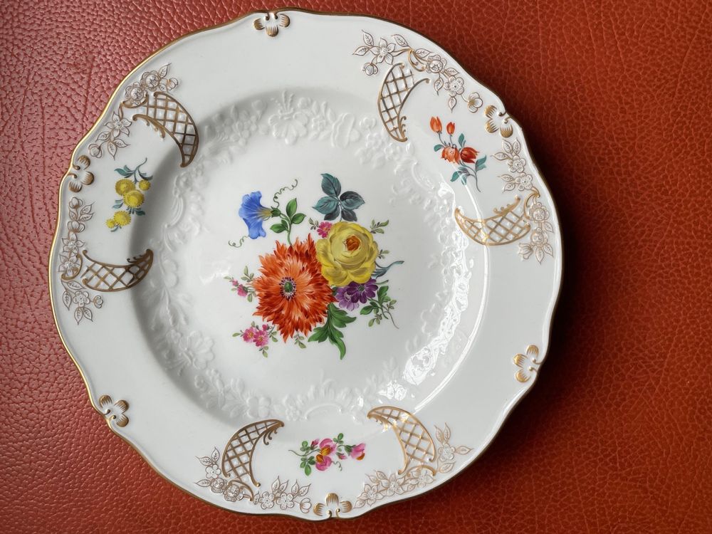 Meissen Porzellan Teller Bunte Blume 25cm Kaufen Auf Ricardo