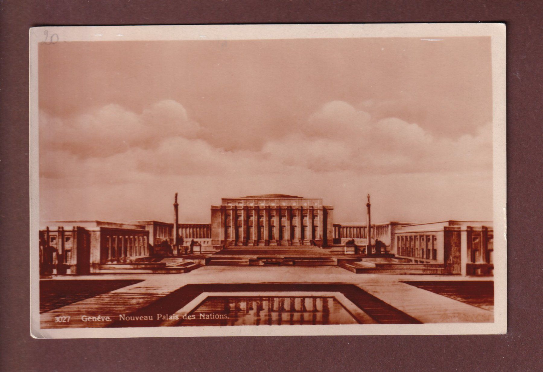 Ansichtskarten: GENEVE - Palais des Nations – Gebraucht aus Pully von nicecards-shop
