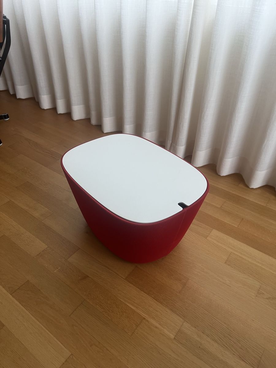 Vitra Tavoli: Vitra Designer Tisch/Box – Usato da Lenzburg venduto da Sil.sal 1