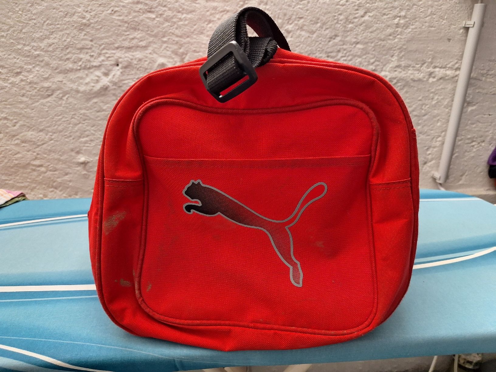Puma Borse: kleine Puma Sporttasche – Usato da Niederglatt ZH venduto da Bobsli 1