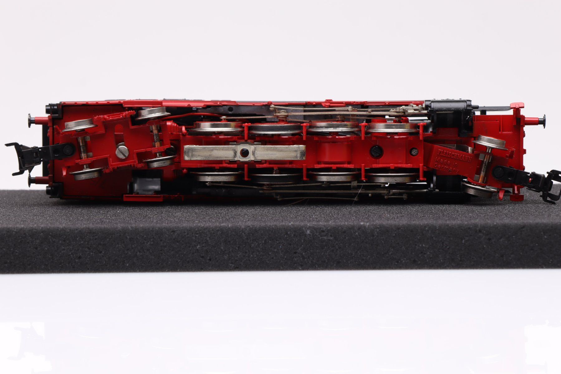 Fleischmann Modellini di ferrovie: Fleischmann 4065 DB BR 65 018 Dampflok AC, H0 – Usato da Ried (Muotathal) venduto da Modellbahn.swiss 3