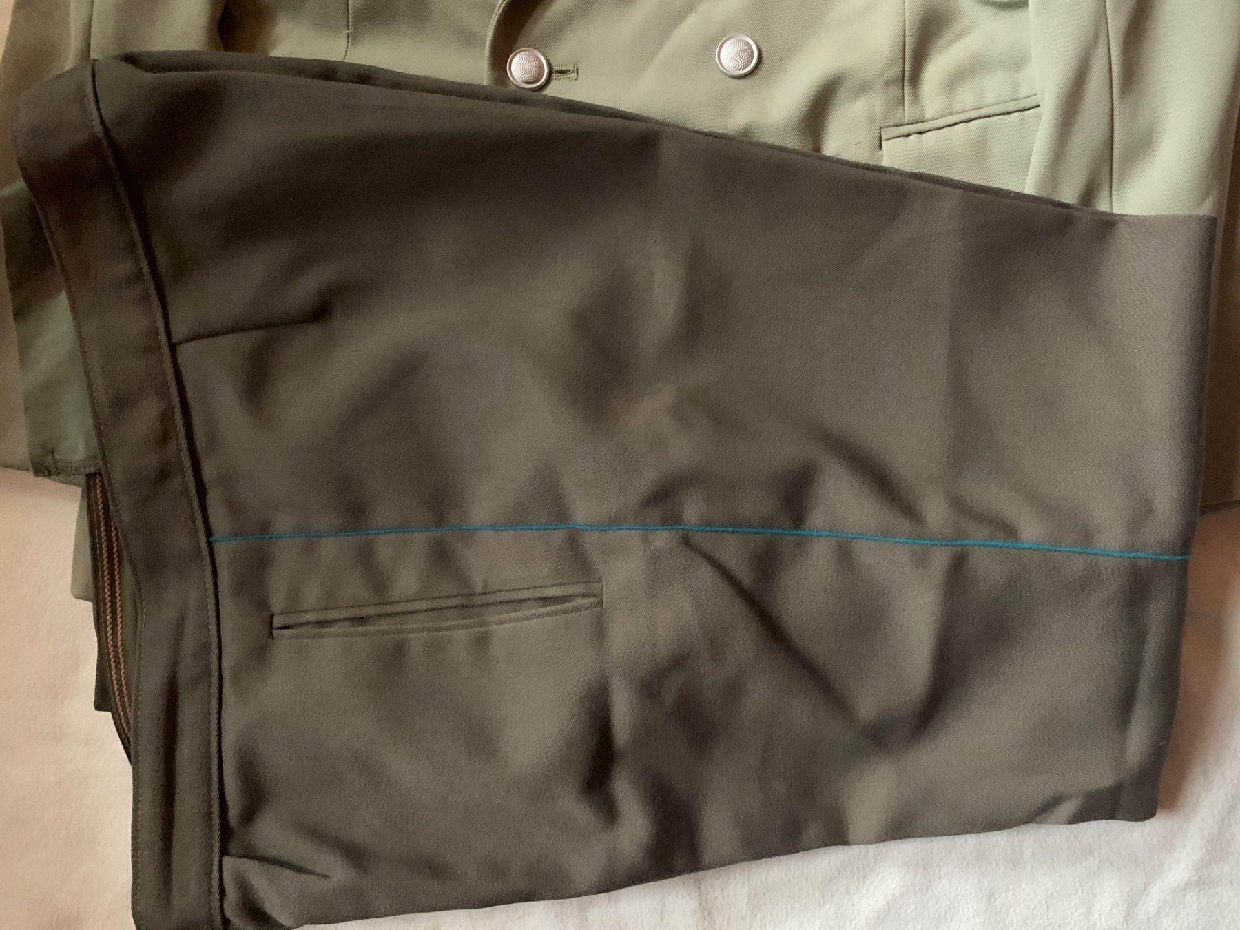 Uniformi: Gesellschafts-Offiziersuniform LSK DDR – Usato da Volketswil venduto da zwitsch33 5