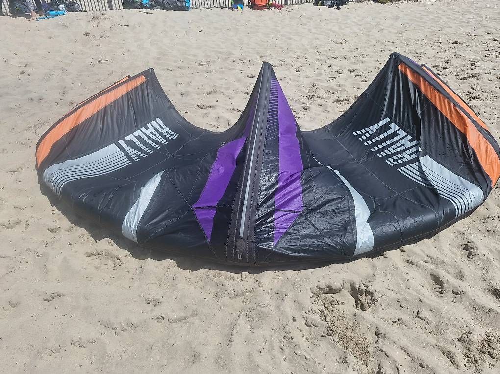 Aquilone: Kite Slingshot Rally 11m + Bar – Usato da Davos Platz venduto da lae_9qnc 1